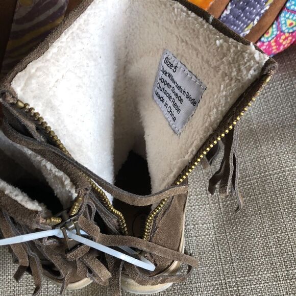 Joyfolie Genuine Suede Fringe Baby Boots - Picture 4 of 9